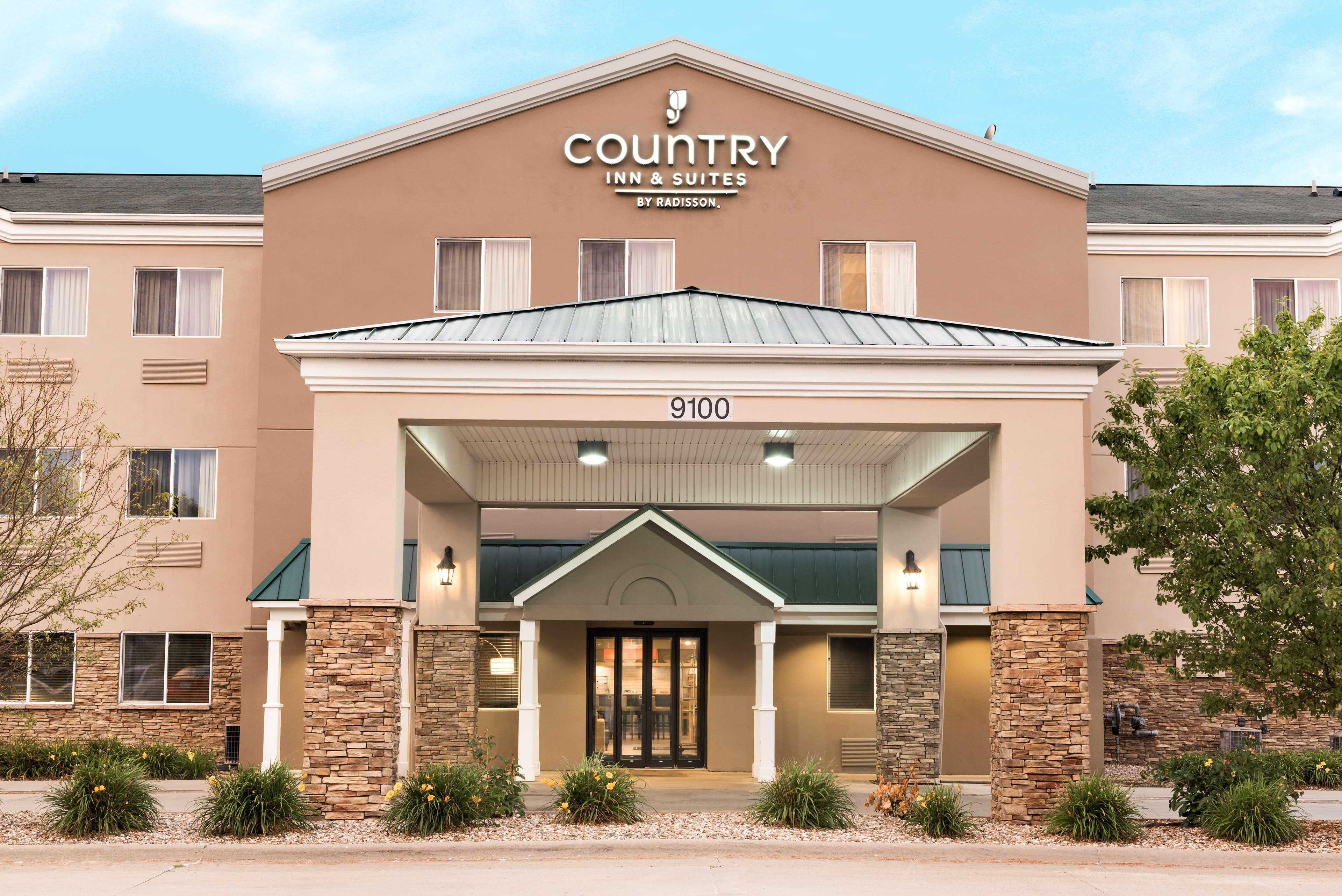 Country Inn Suites By Radisson Cedar Rapids Airport Ia 2/42