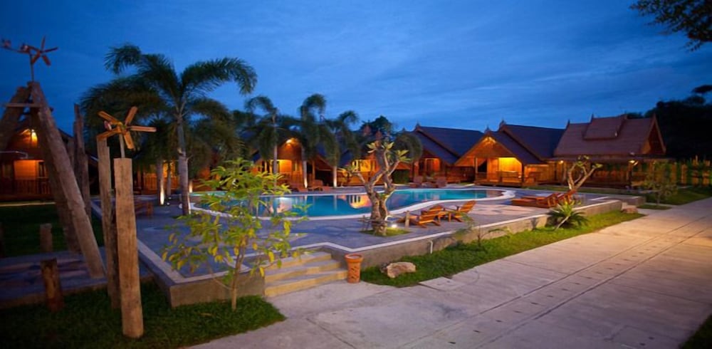 Srisawat Resort 23/29