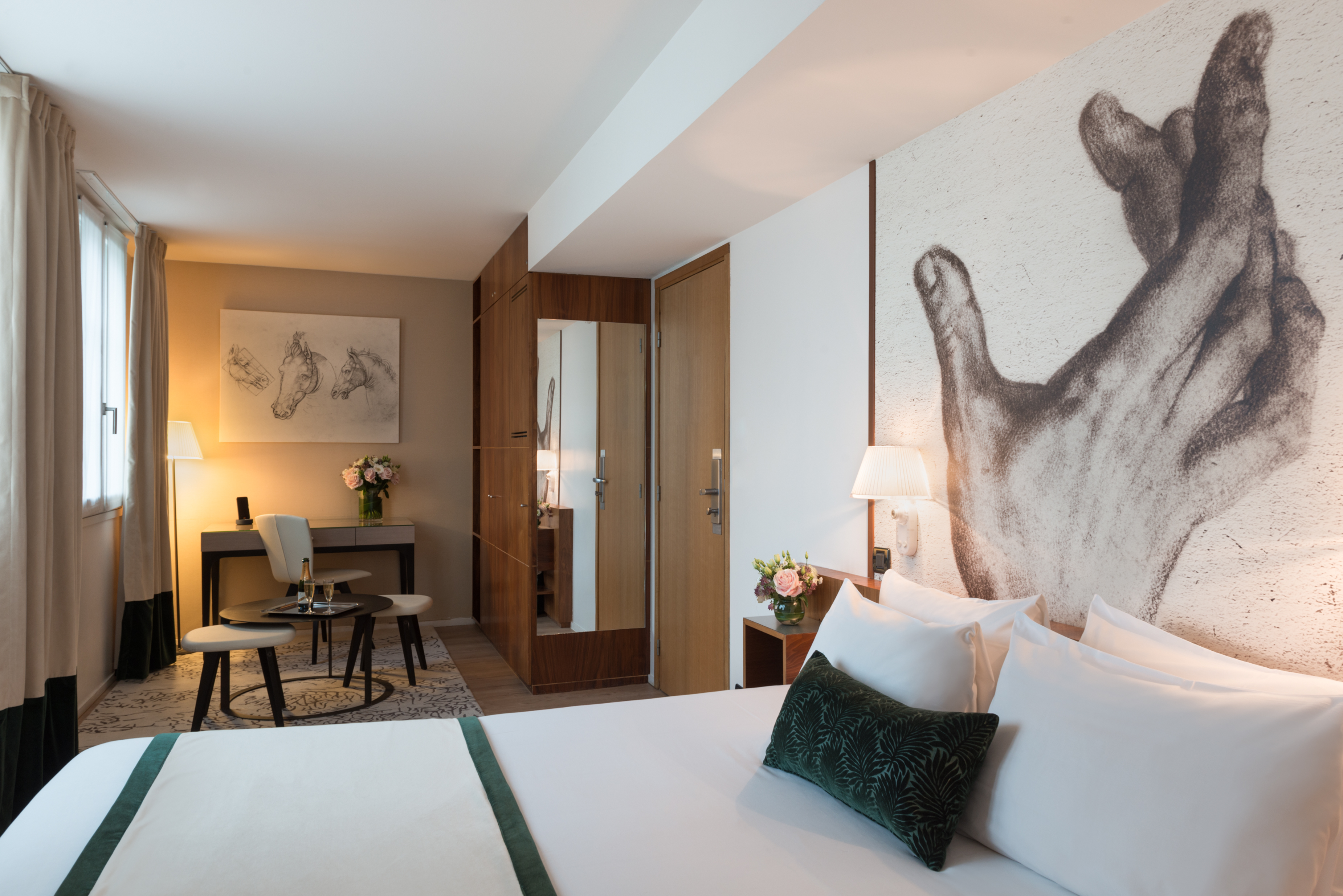 Room at Hotel Le Monna Lisa by Inwood Hotels, PARIS