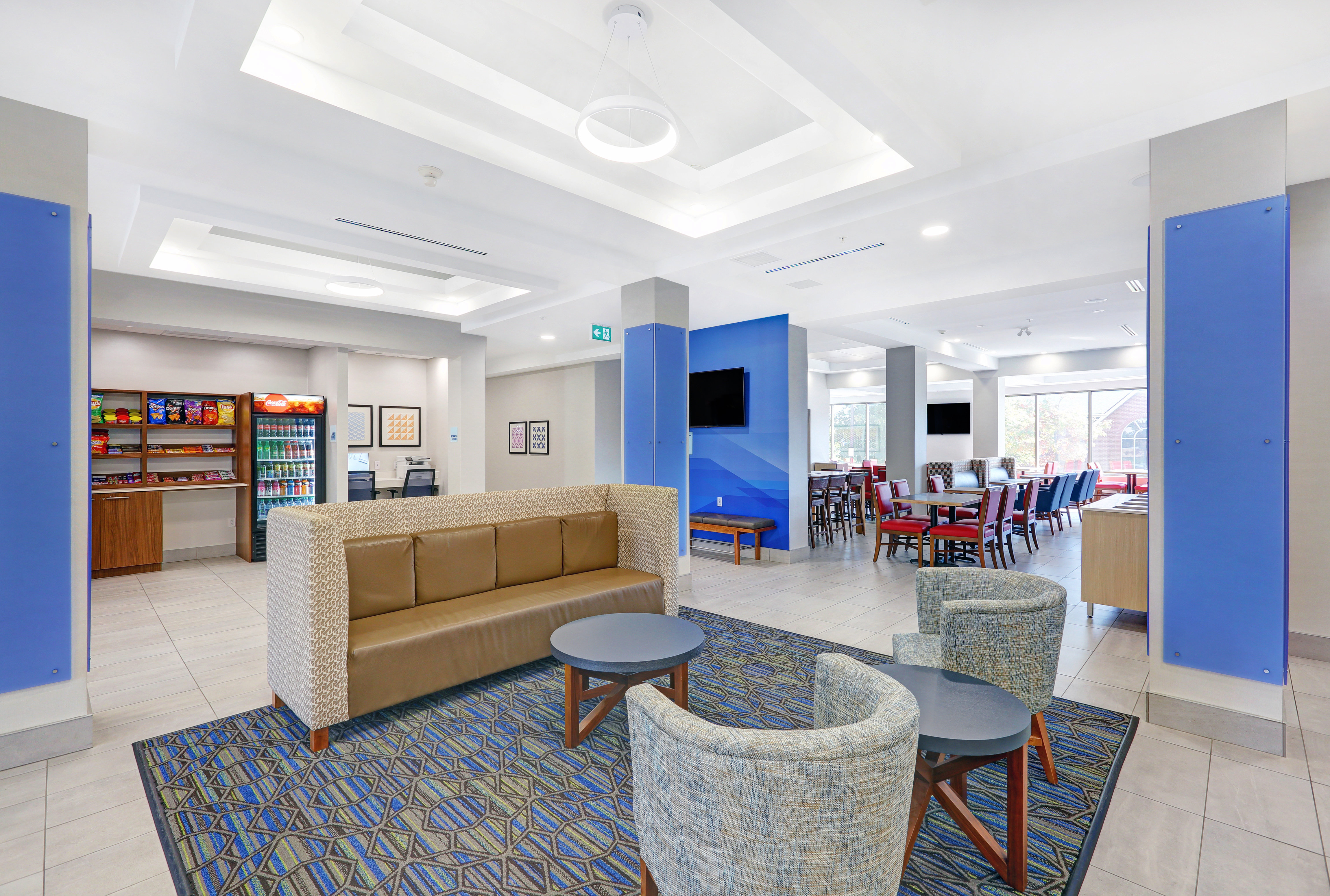 Holiday Inn Express Hotel Suites Woodstock South 42/67