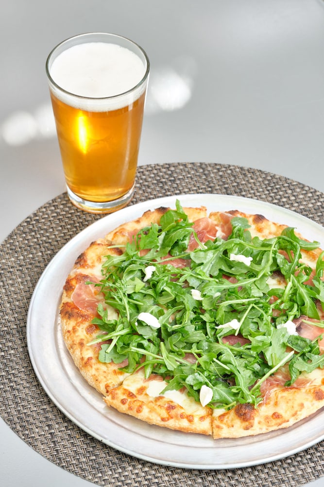 Calistoga Inn Restaurant And Brewery 24/69