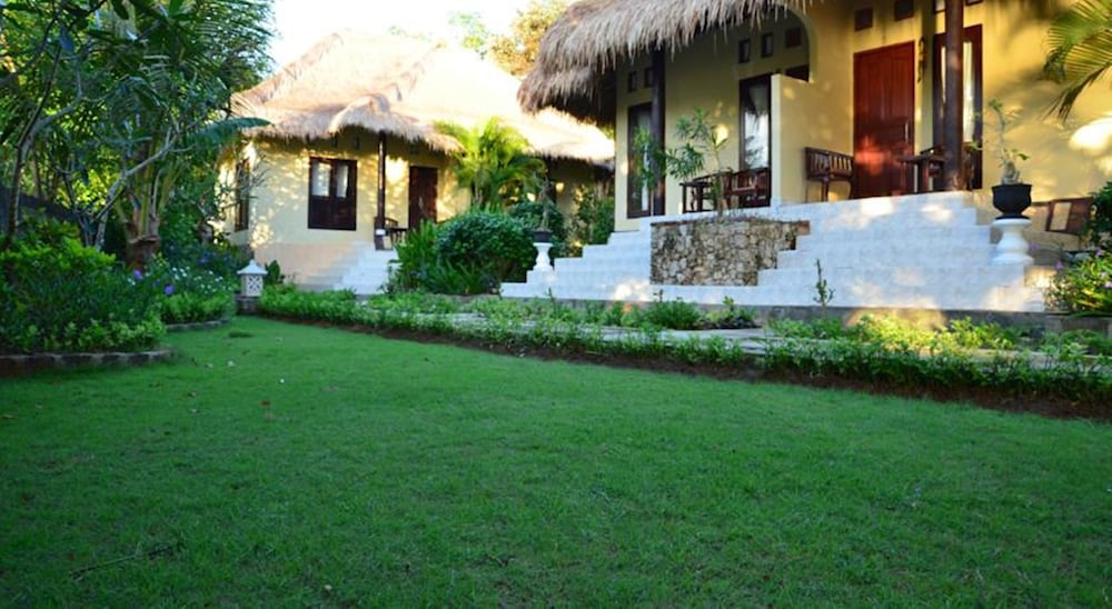 Tamarind Beach Bungalows 53/63
