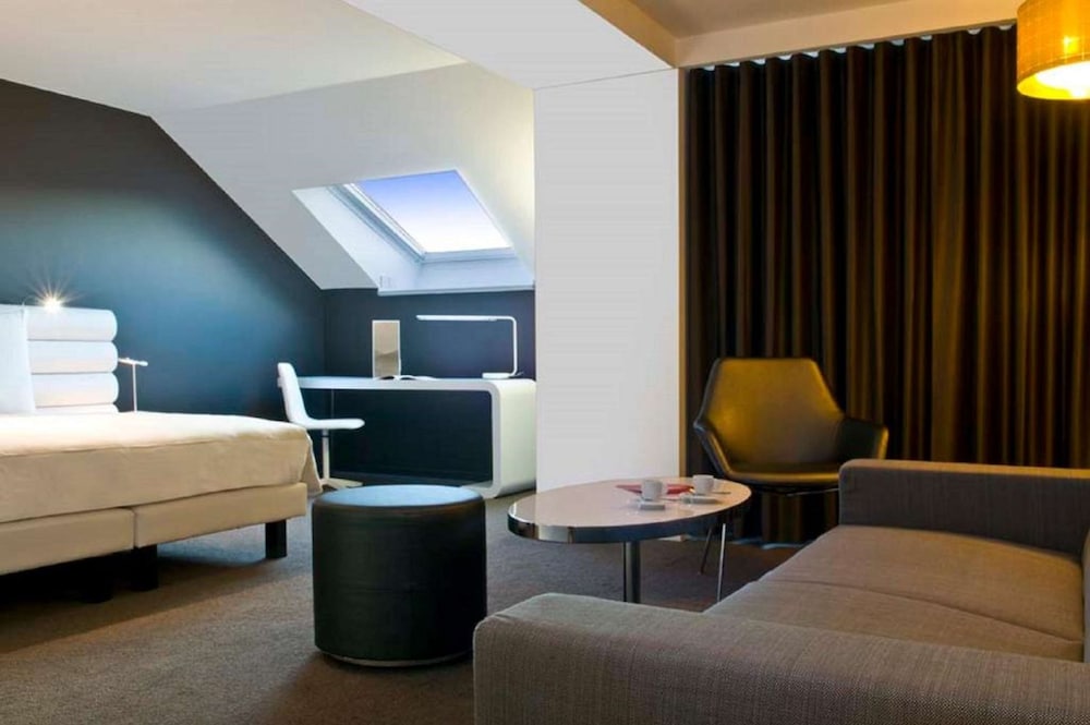 RADISSON BLU HOTEL NANTES 48/68