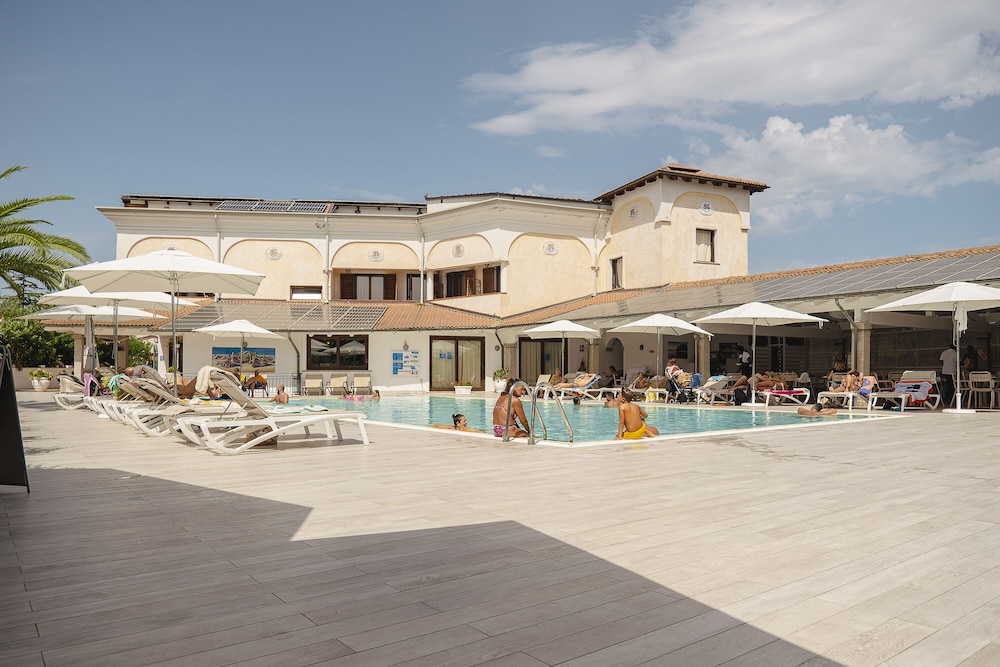 Hotel Club Le Rose 2/50