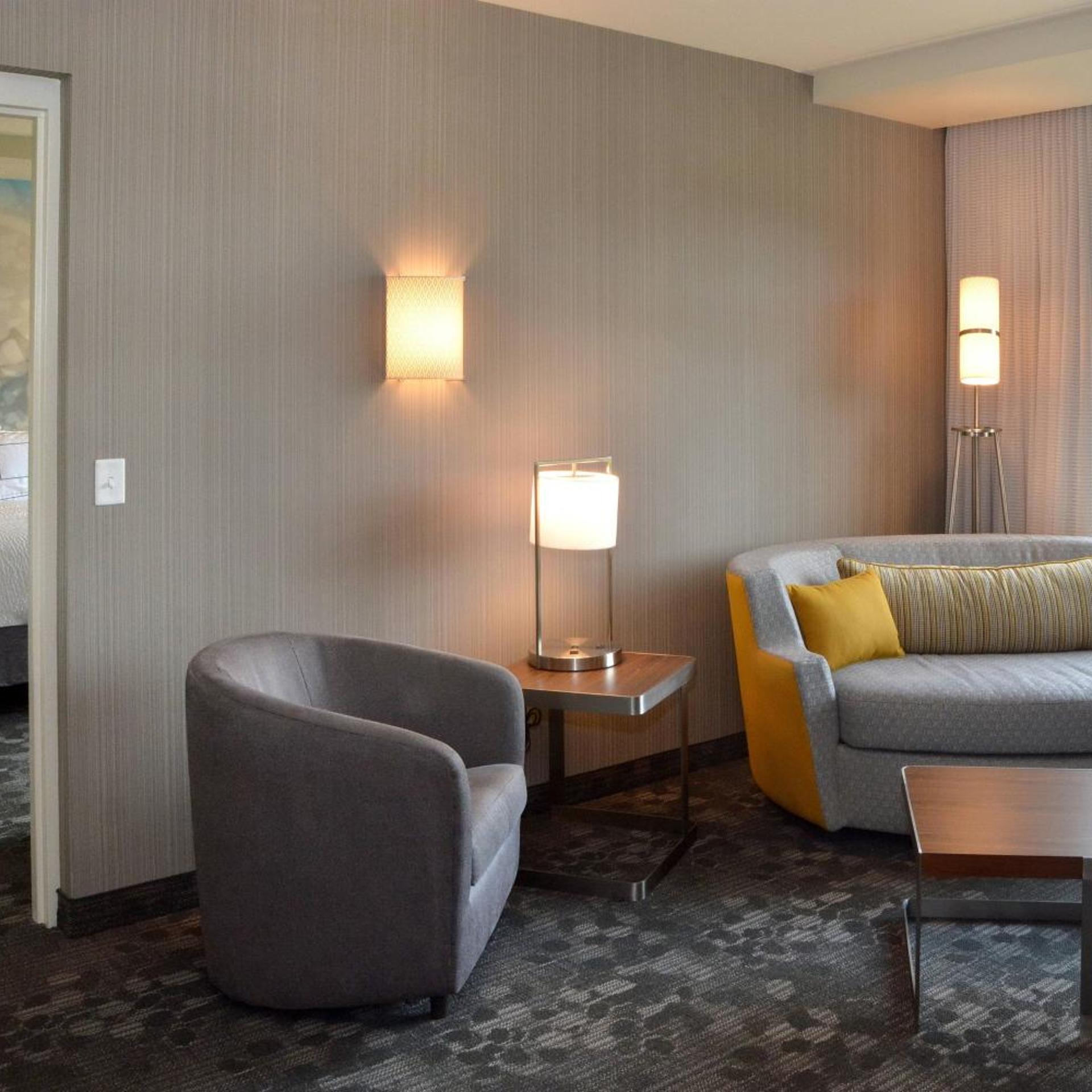 1 Bedroom, Suite, King Bed, Golf Course View