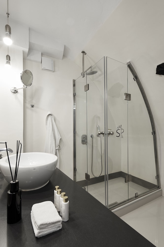 Santorini Princess Spa Hotel 48/50