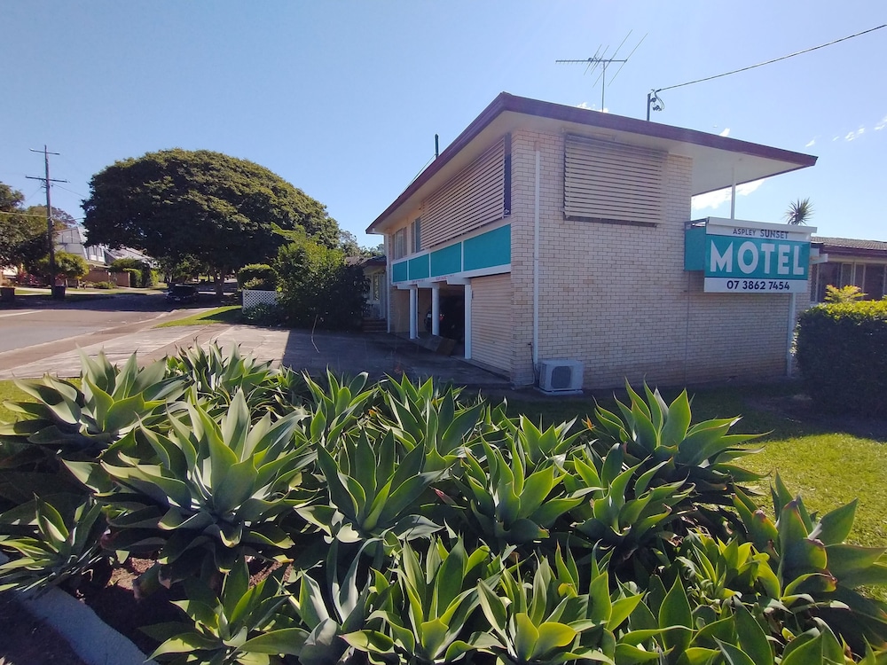 Aspley Sunset Motel 4/68