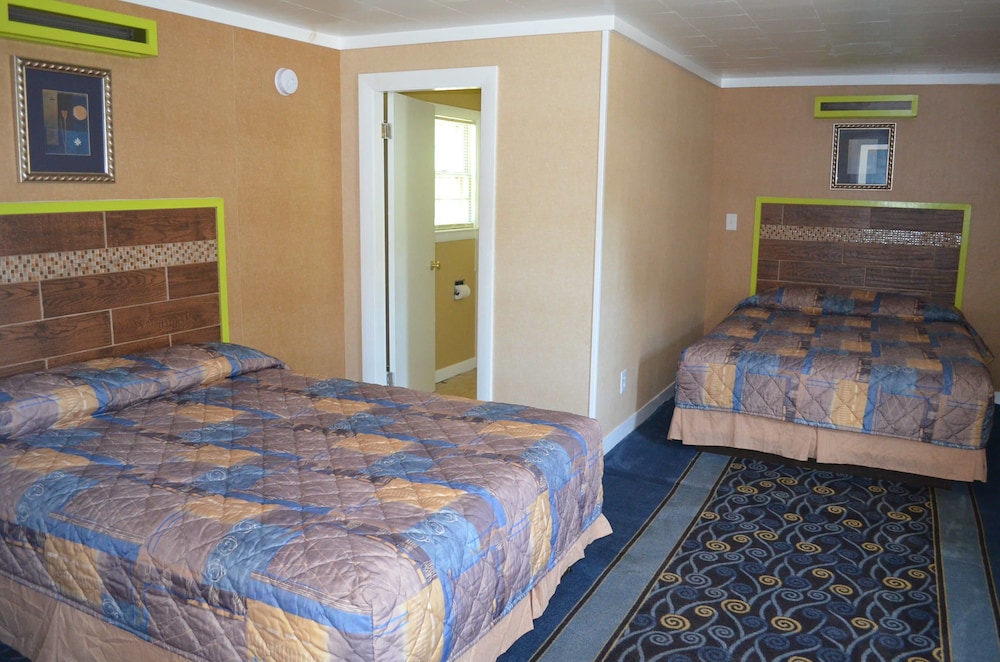 Carleton Circle Motel Falmouth 5/14