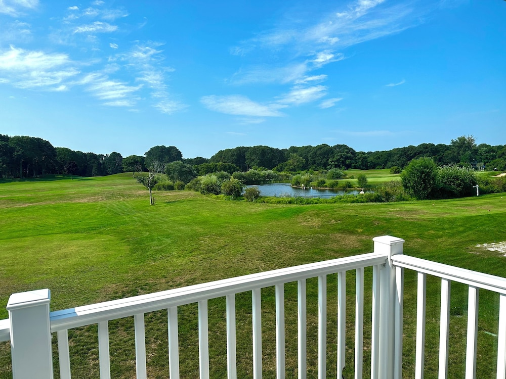 Resort Conference Center At Hyannis 8/63