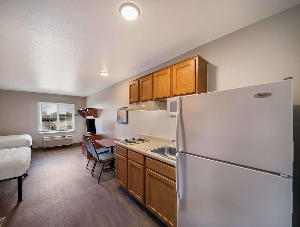 Woodspring Suites Fort Worth Trophy Club 23/48