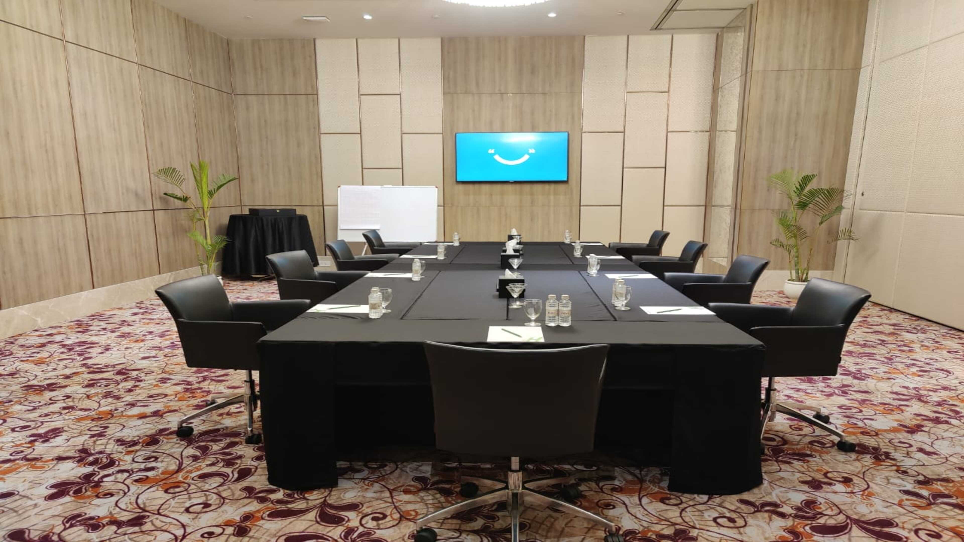 Holiday Inn Gurugram Sector 90 66/77