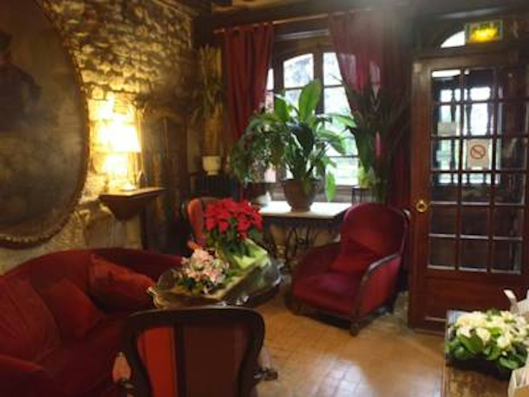 HOTEL ESMERALDA 20/23