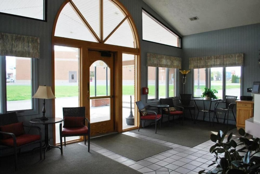 Fleetwood Inn Suites 36/51