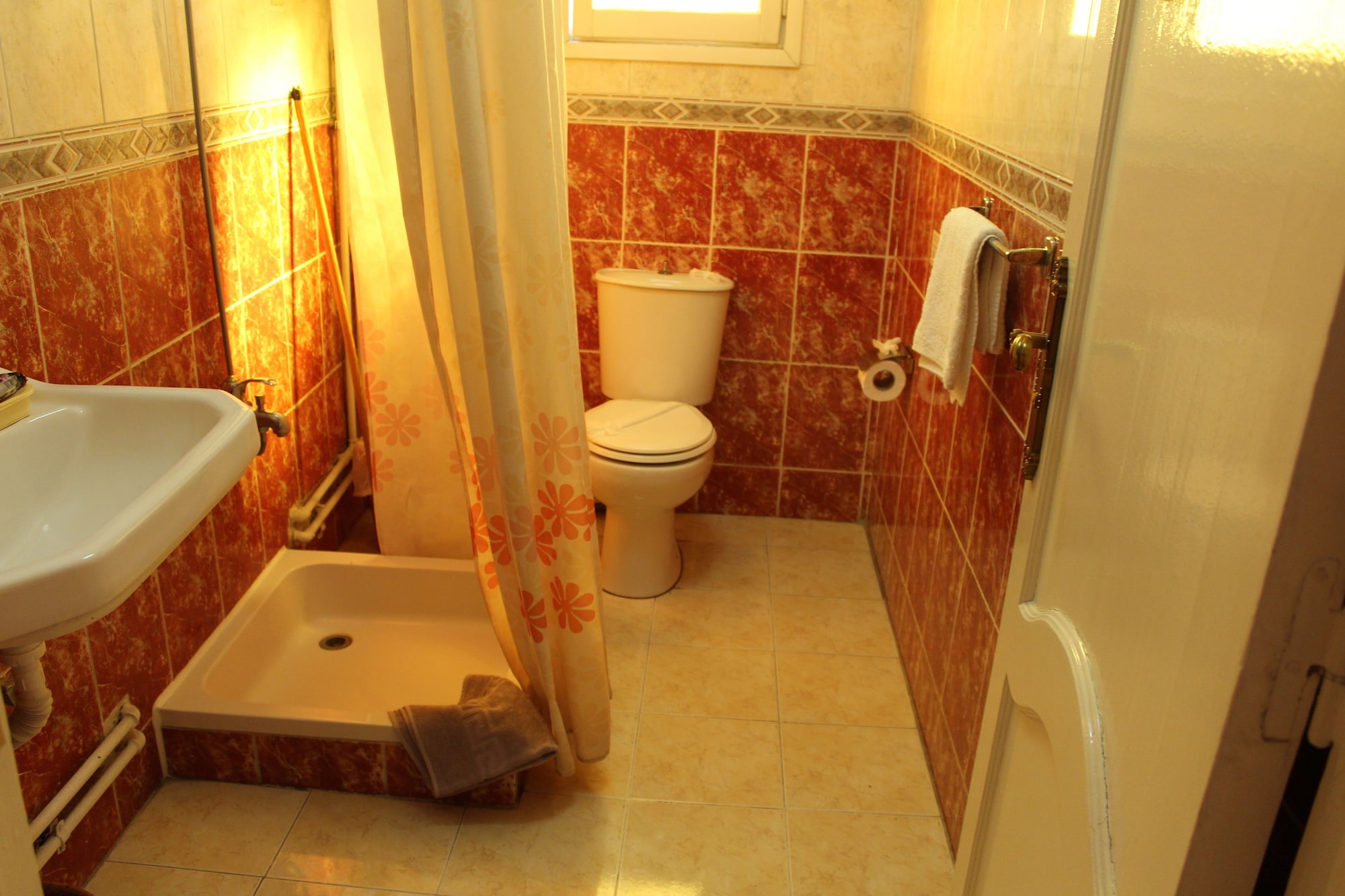 غرفة بسرير مزدوج، Osiris Hotel 3/6