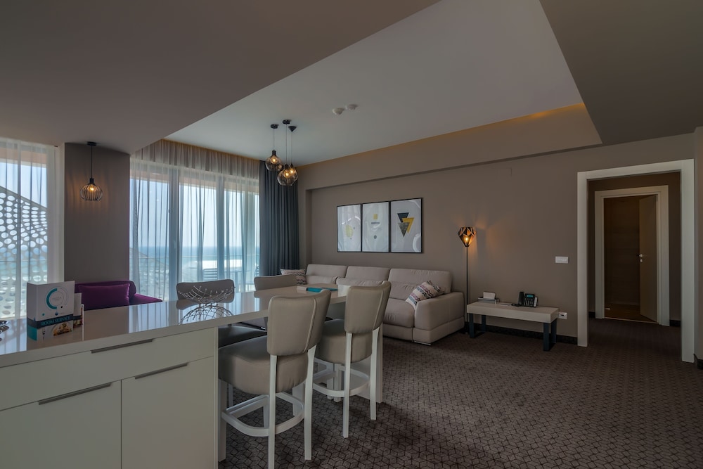 Nyota Hotel & Conference Center 20/33