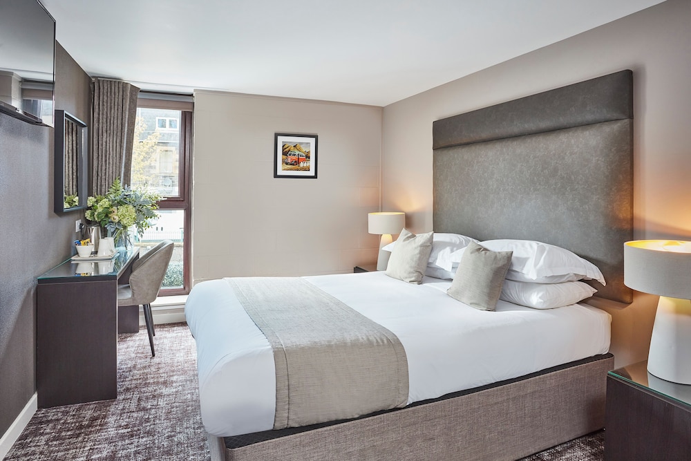 The Ranald Hotel 15/41