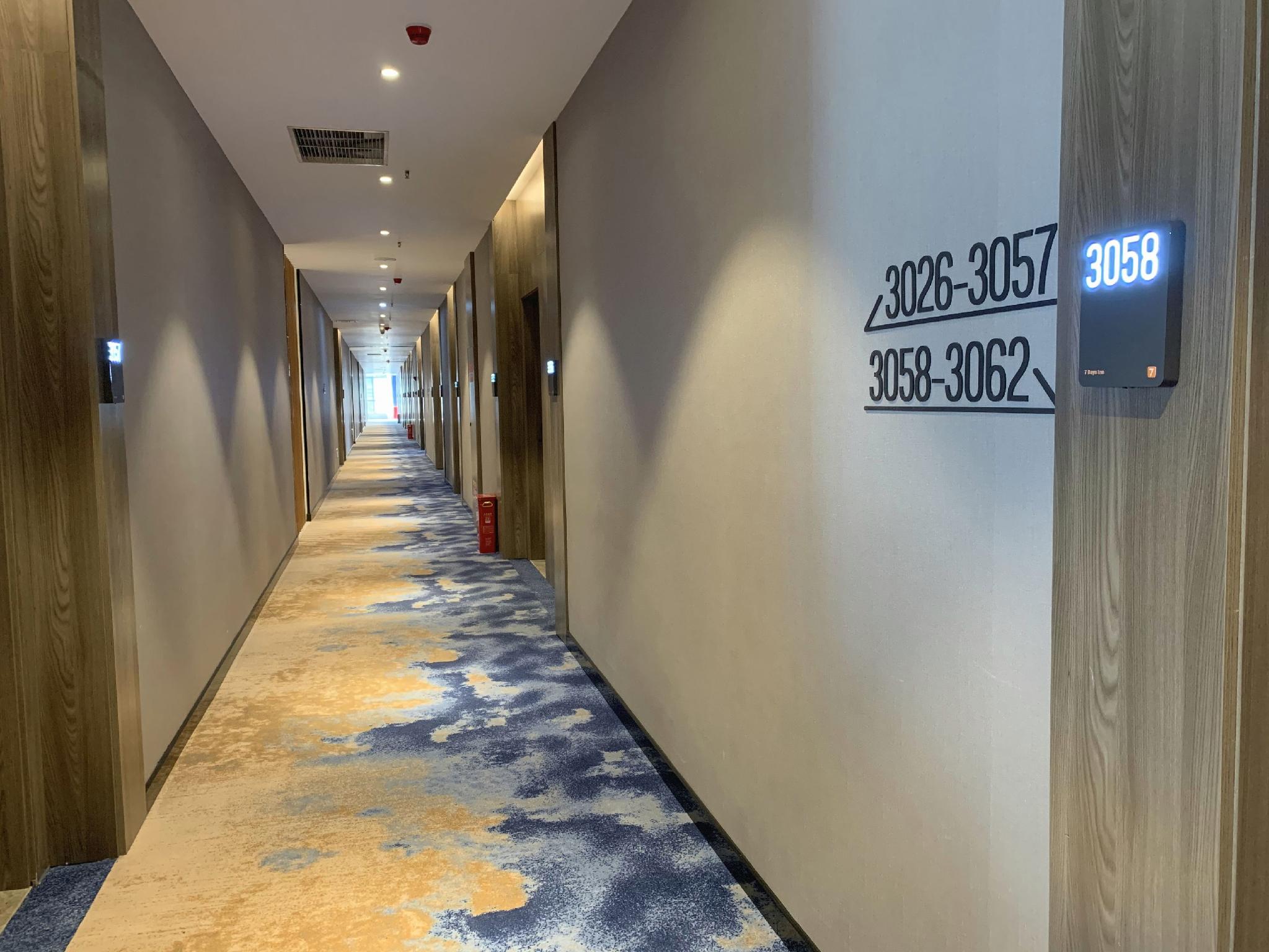 7 Days Inn Chongqing Liangping South Station high-speed railway station Branch 27/36
