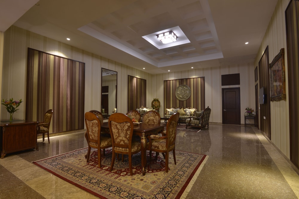 Orchha Palace and Convention Centre 26/50