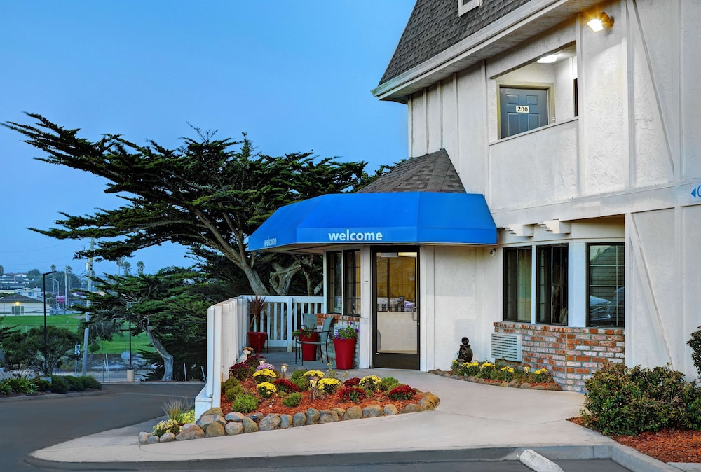 Motel6 Marina, CA - Monterey in MARINA - CA