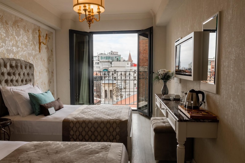 Hotel The Pera Hill 30/72