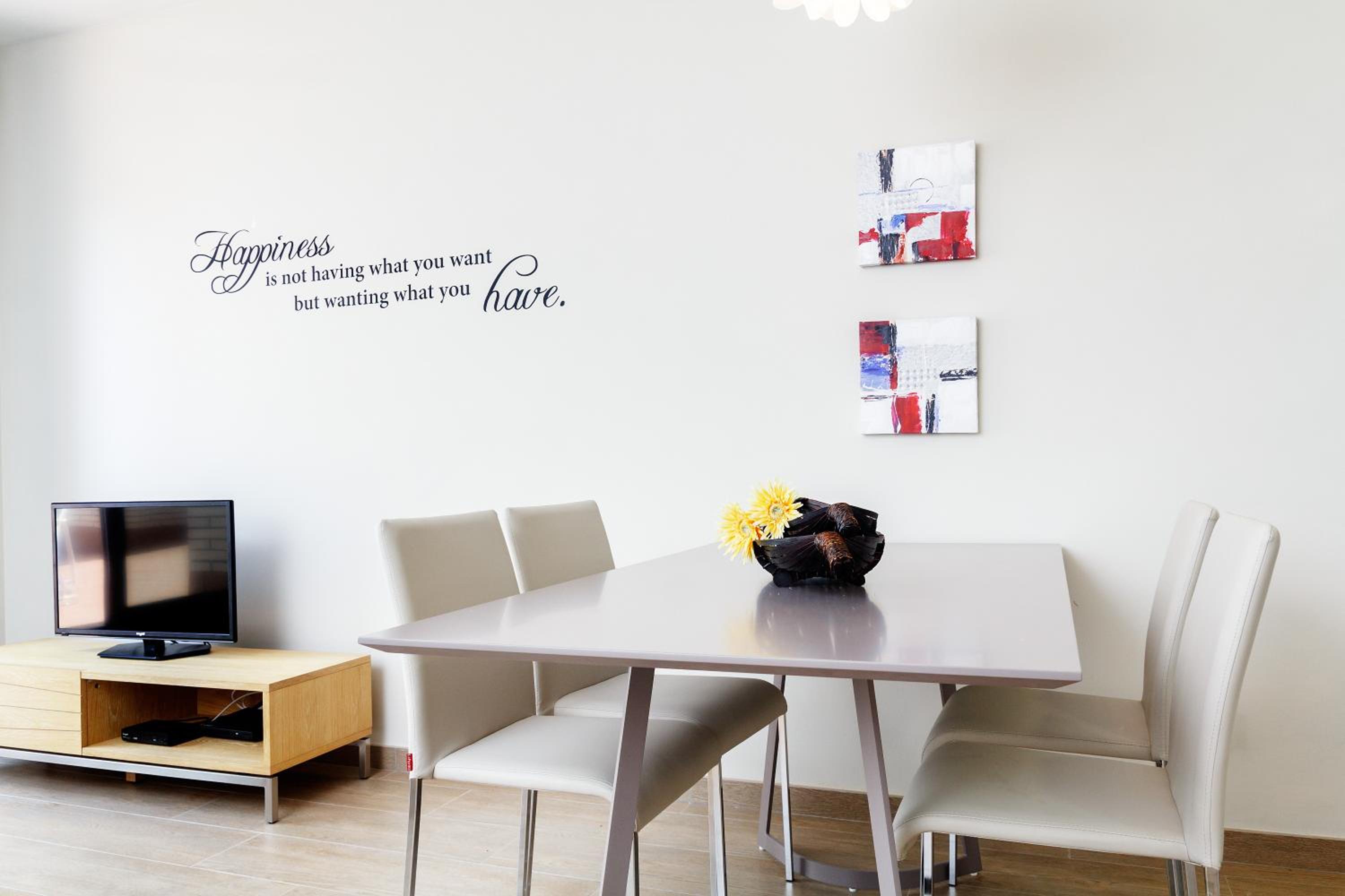 Feelathome Plaza Apartments 21/51