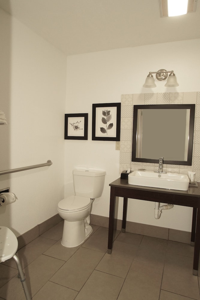 غرفة بسريرين كوين لذوي الإعاقة، Country Inn & Suites by Radisson Greenfield IN 8/9