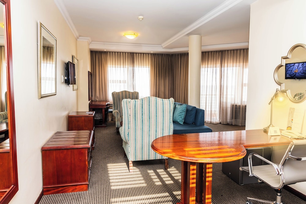 Premier Hotel Regent East London 43/59