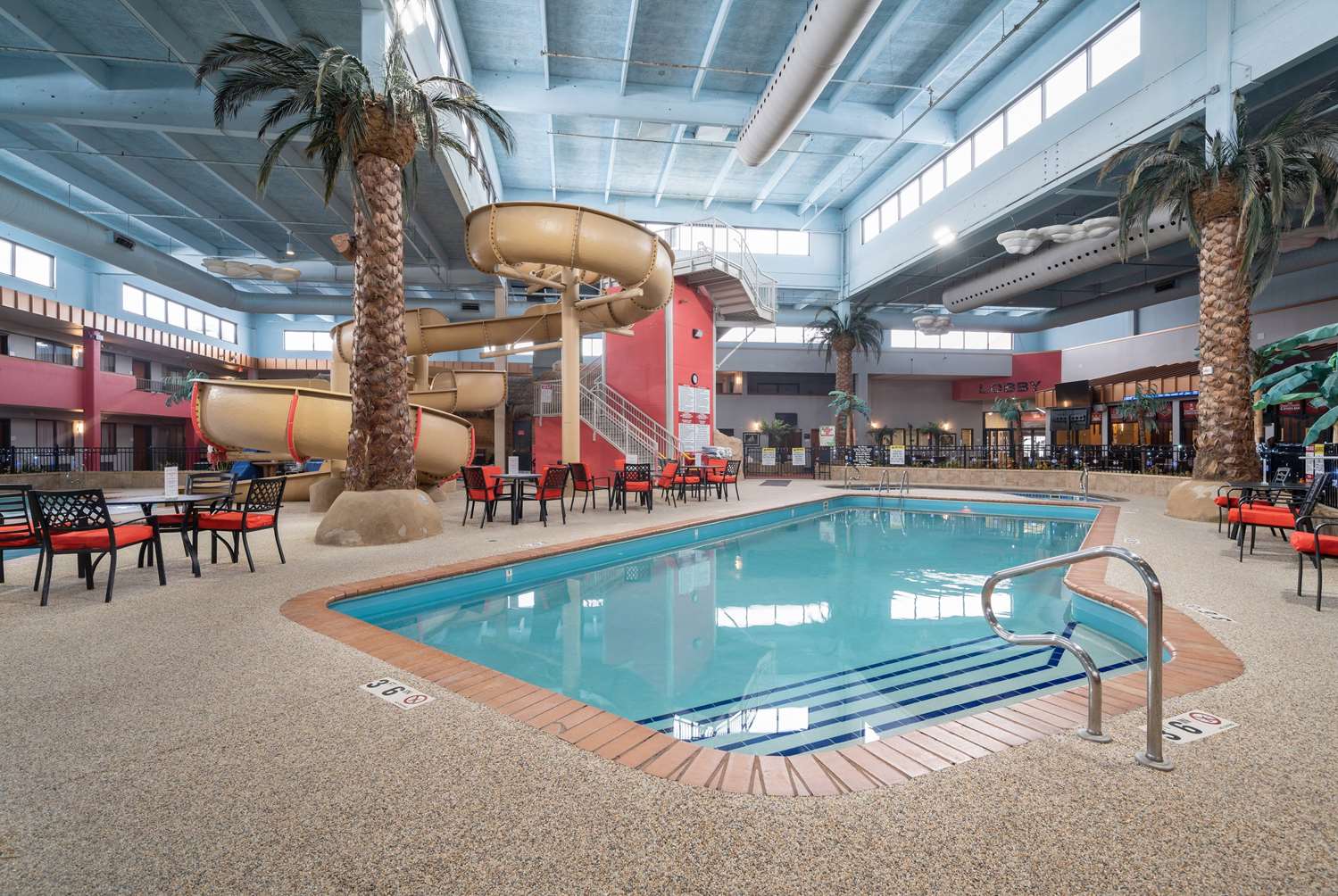 Ramada by Wyndham Sioux Falls Airport-Waterpark & Event Ctr 29/39