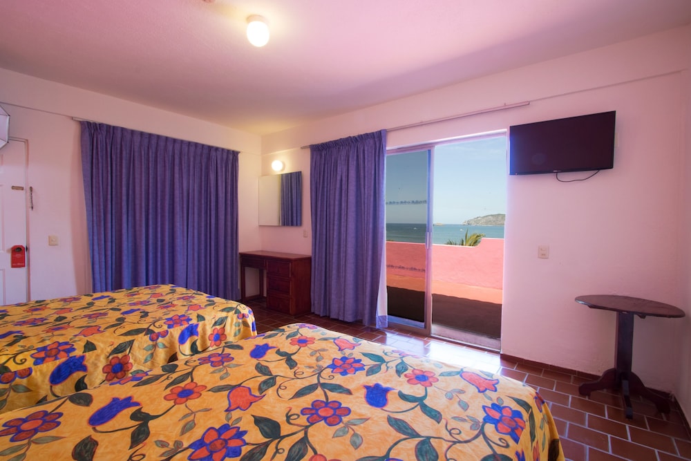 Decameron Los Cocos Guayabitos Ramada All Inclusive Resort 23/49