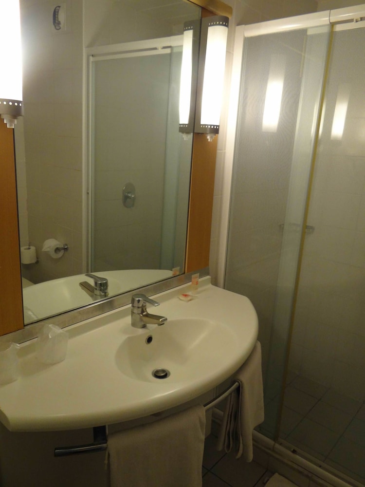 Ibis Mendoza 70/71