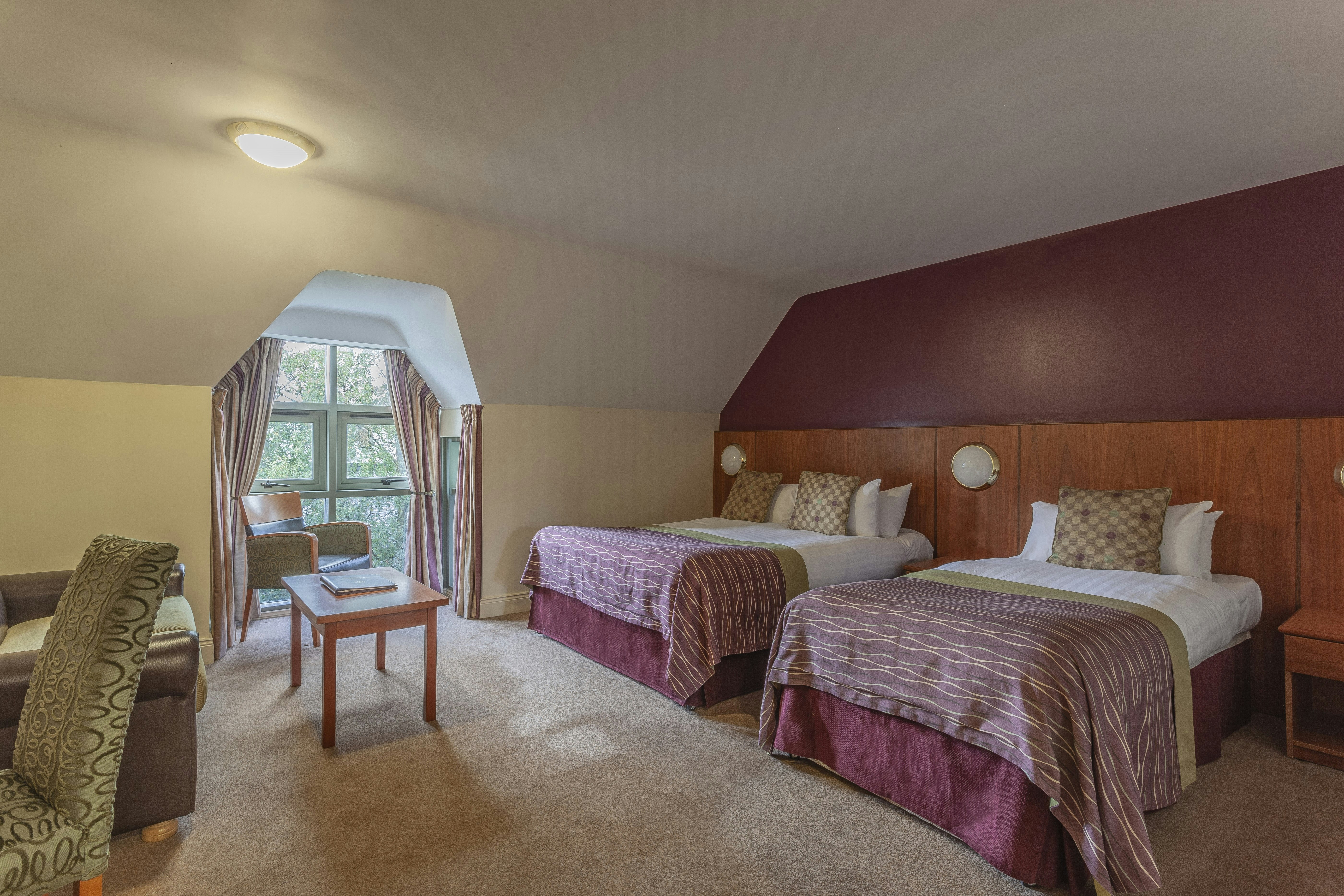 Silverbirch Hotel 13/63