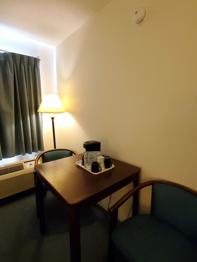 Voyager Inn 30/31