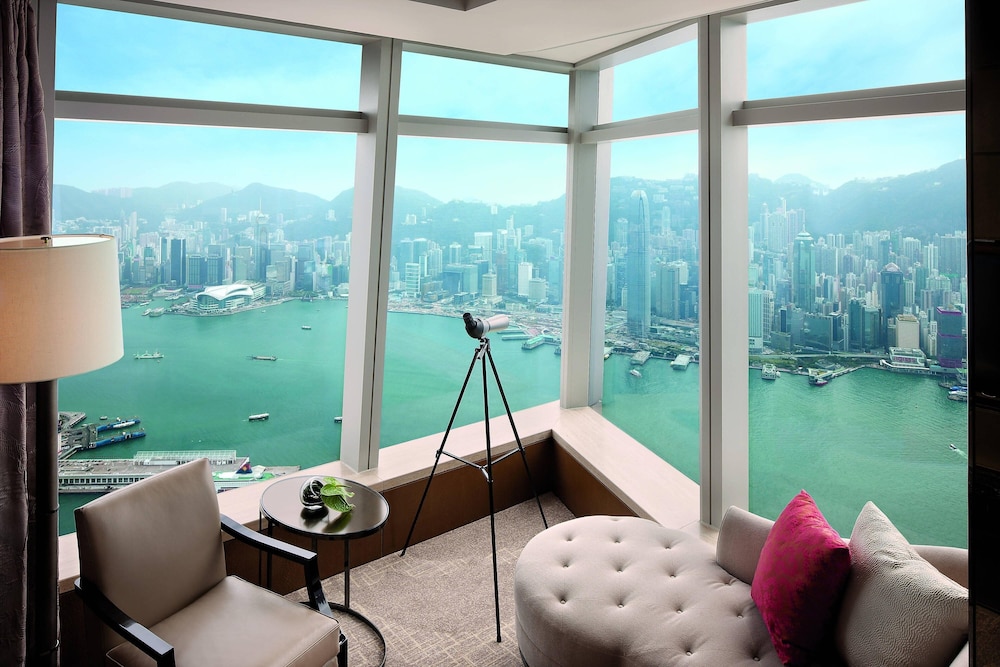 The Ritz Carlton Hong Kong 9/35