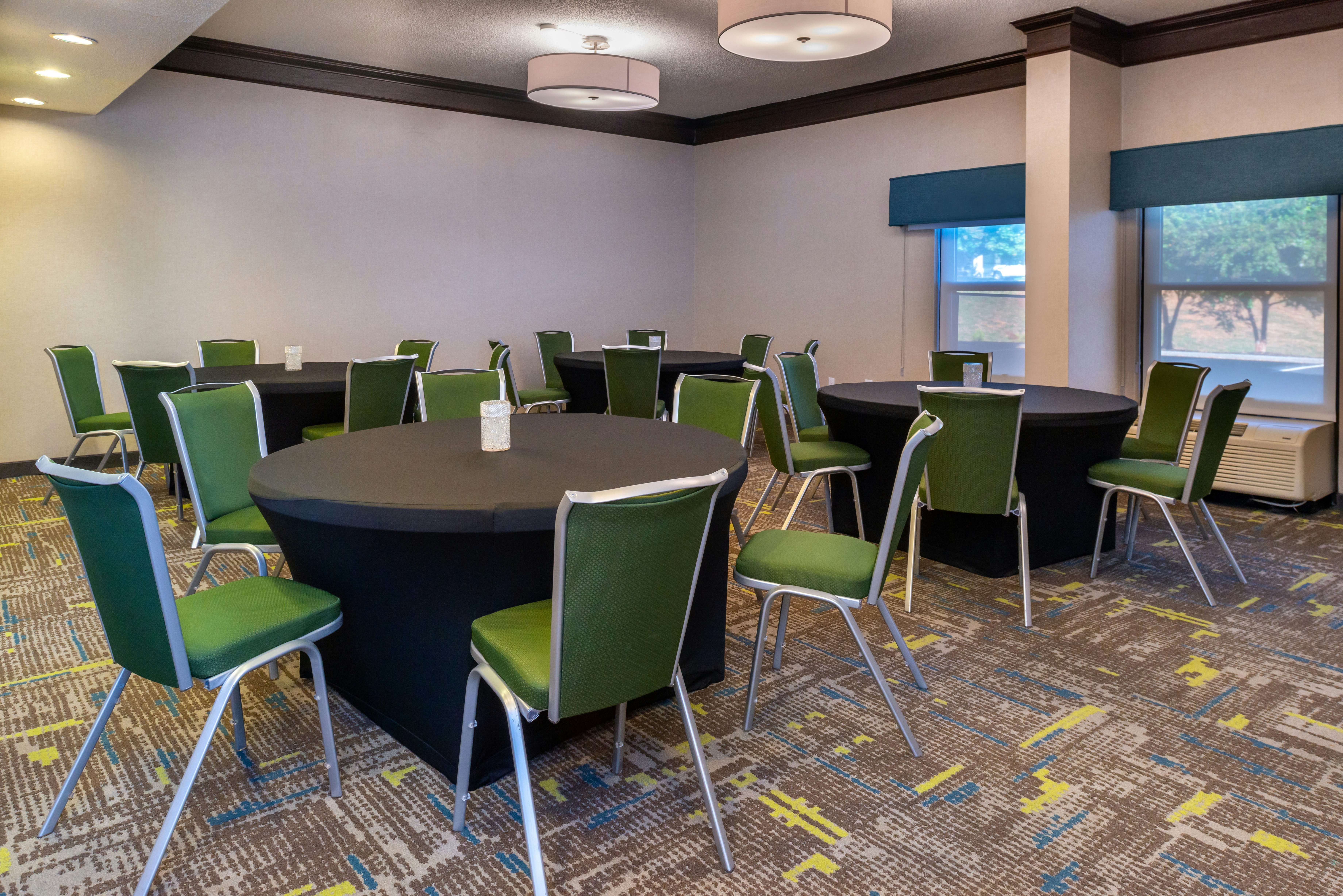 Hampton Inn Greensboro Airport 27/43