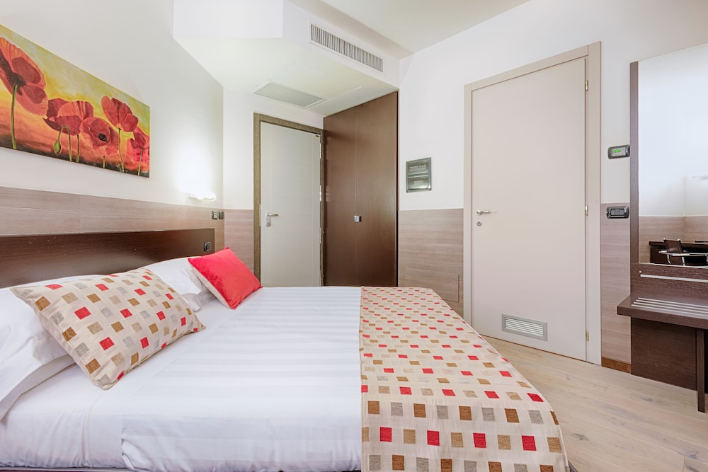 CLASSIC, DOUBLE OR TWIN BED