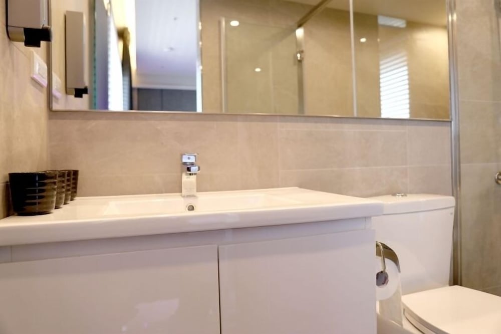 KIWI SHARE HOTEL 30/33