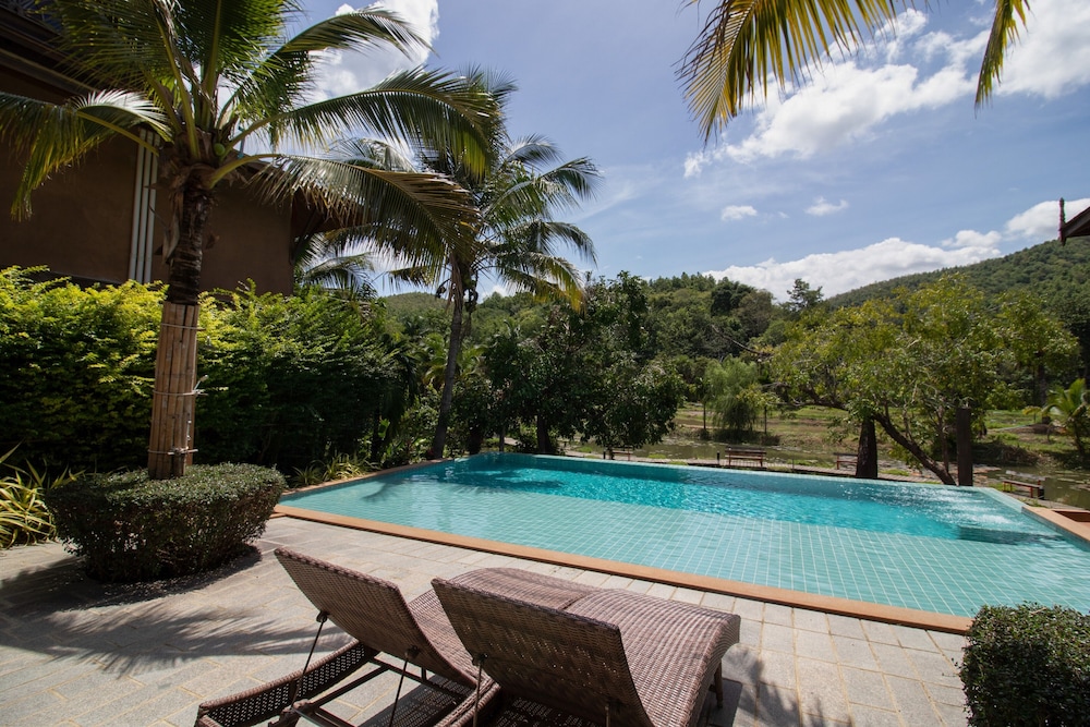 Royal Train Garden Resort 37/50
