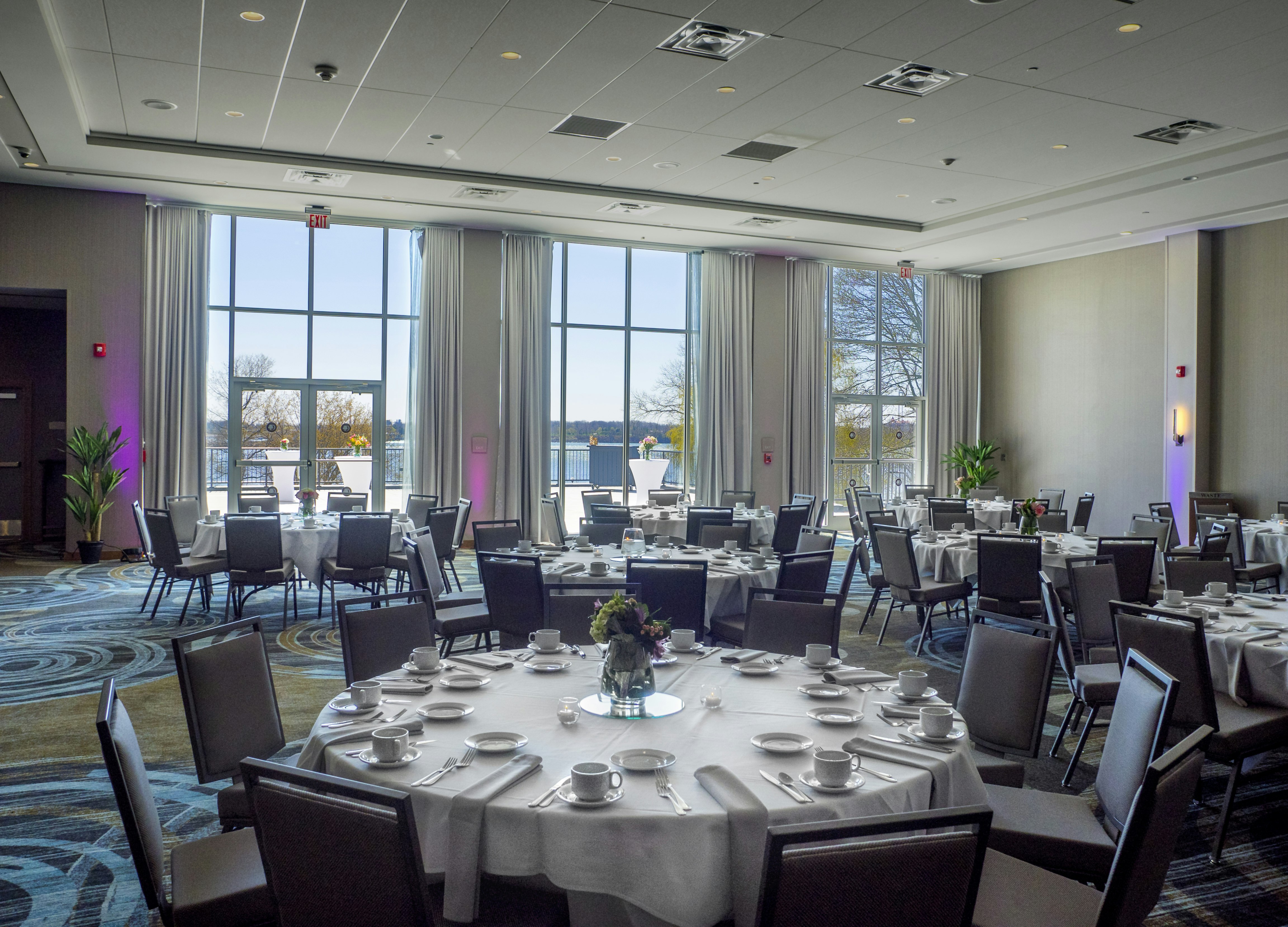 Doubletree By Hilton Niagara Falls New York 32/39