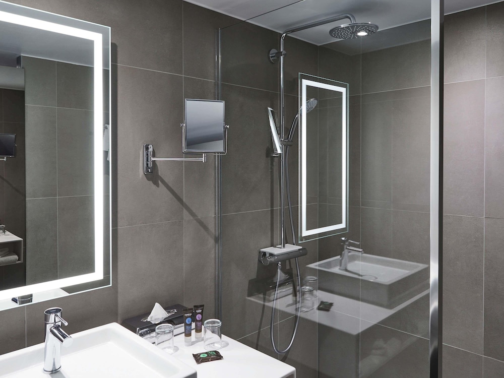 Novotel London Excel 59/60