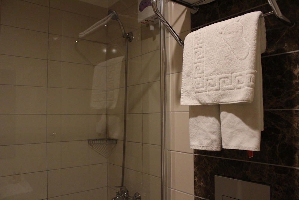 Mitos Apartment Hotel 41/42