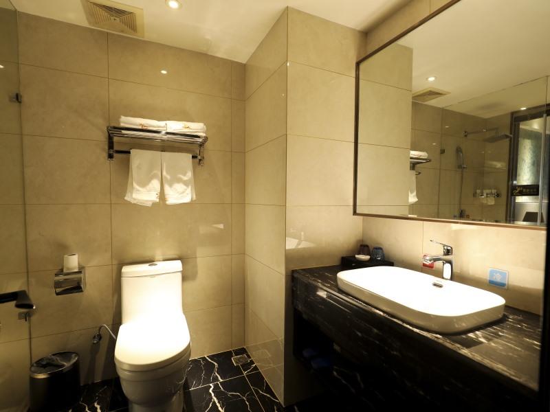 GreenTree Eastern Jingde Town Railway Station Hotel 44/49