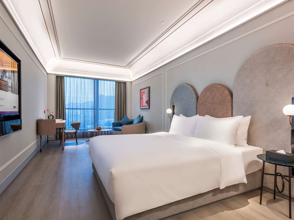 STANDARD, KING BED