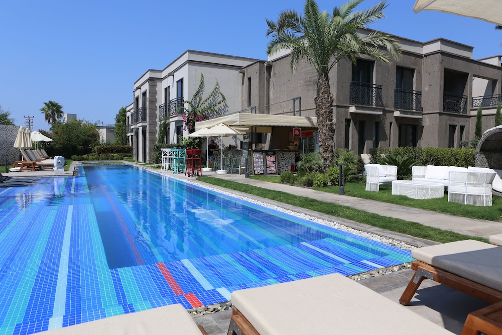 Sandima Boutique Hotel 37/43