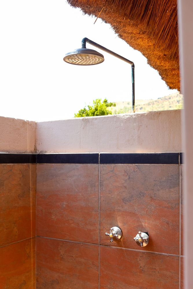 Thaba Legae Guest Lodge 5/43
