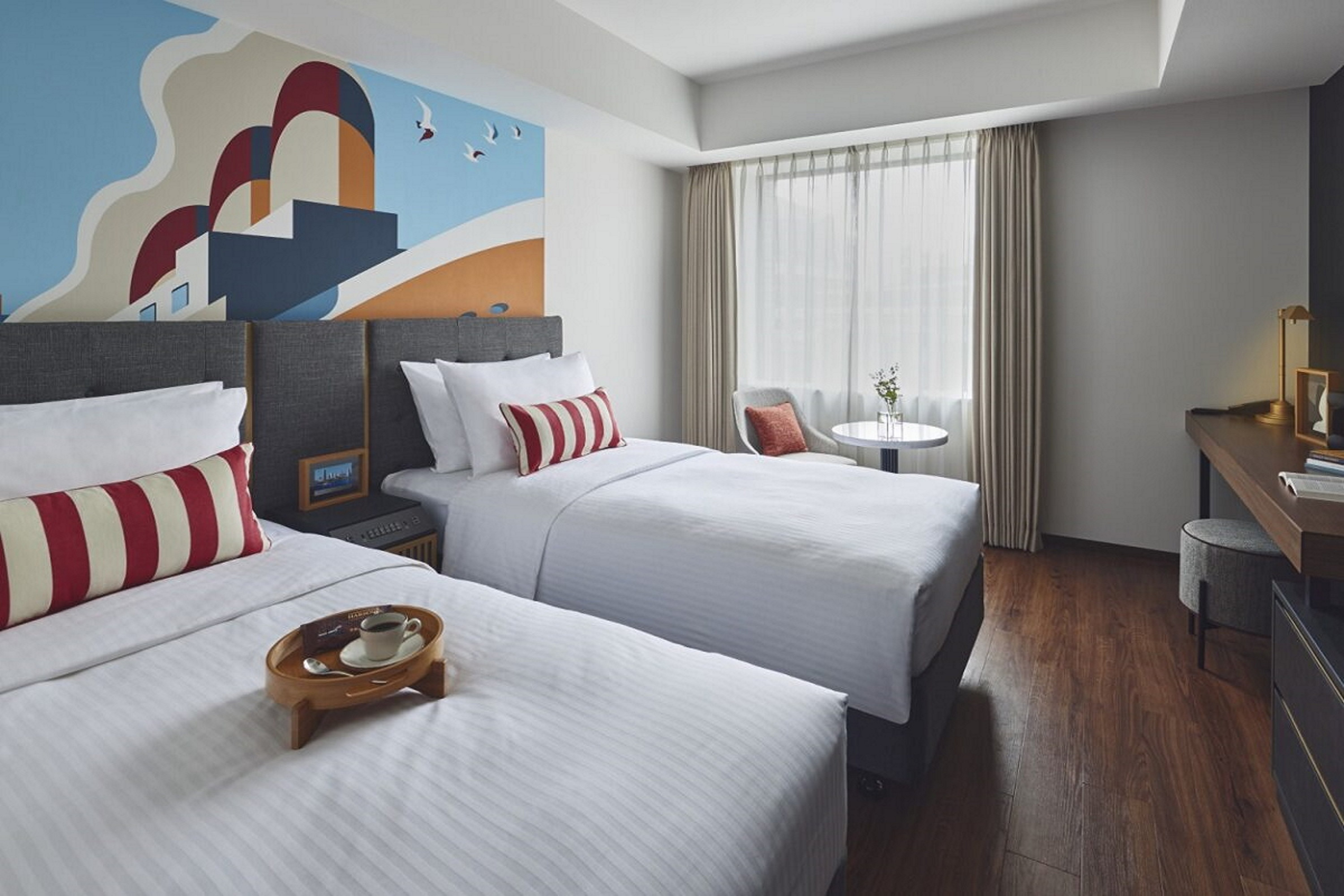 Studio, Twin Beds