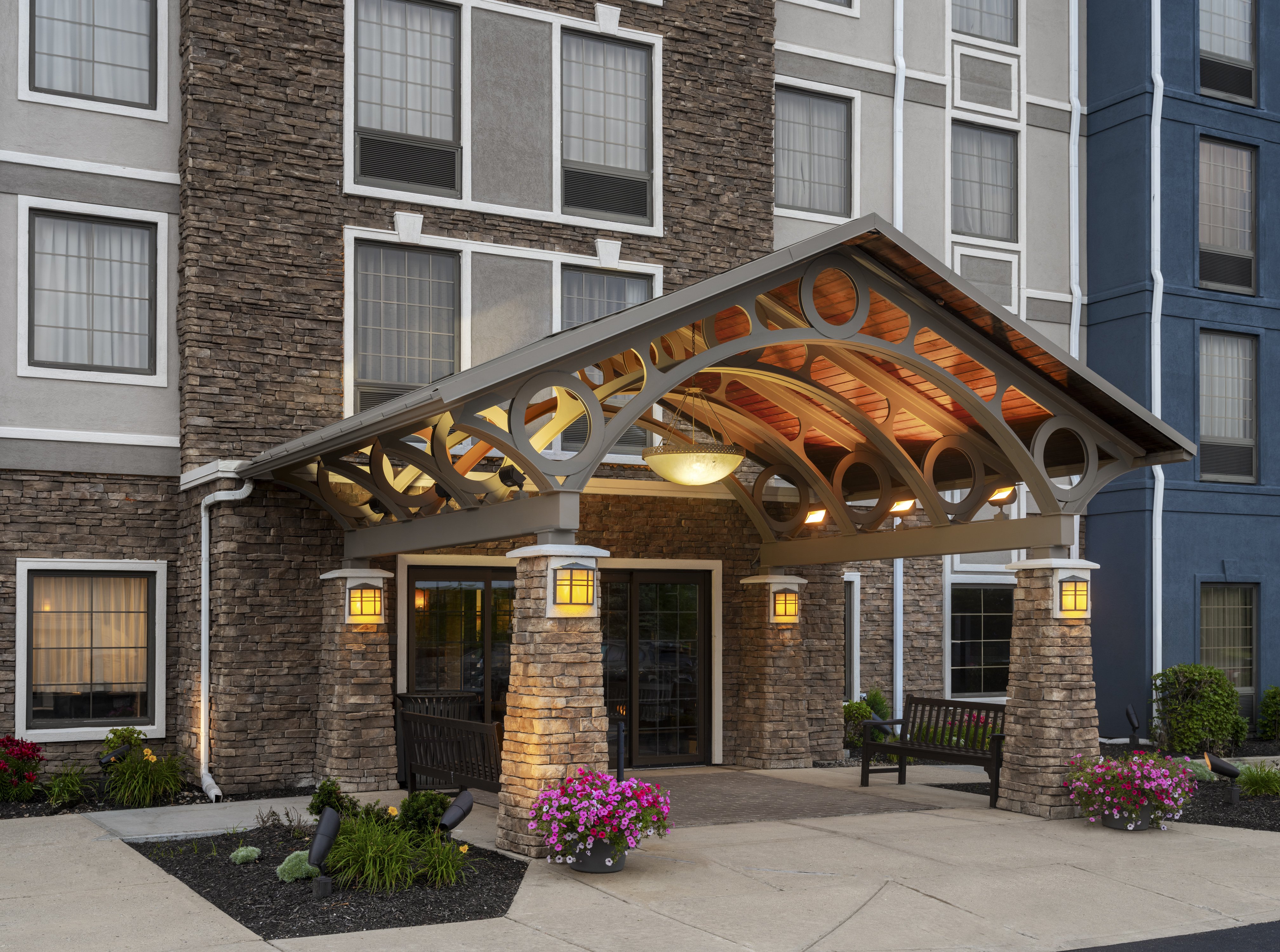 Staybridge Suites Indianapolis Airport 2/70