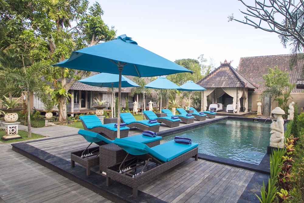 The Palm Grove 13/48