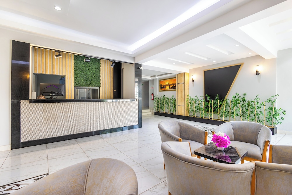 TURUNC LIFE HOTEL 7/48