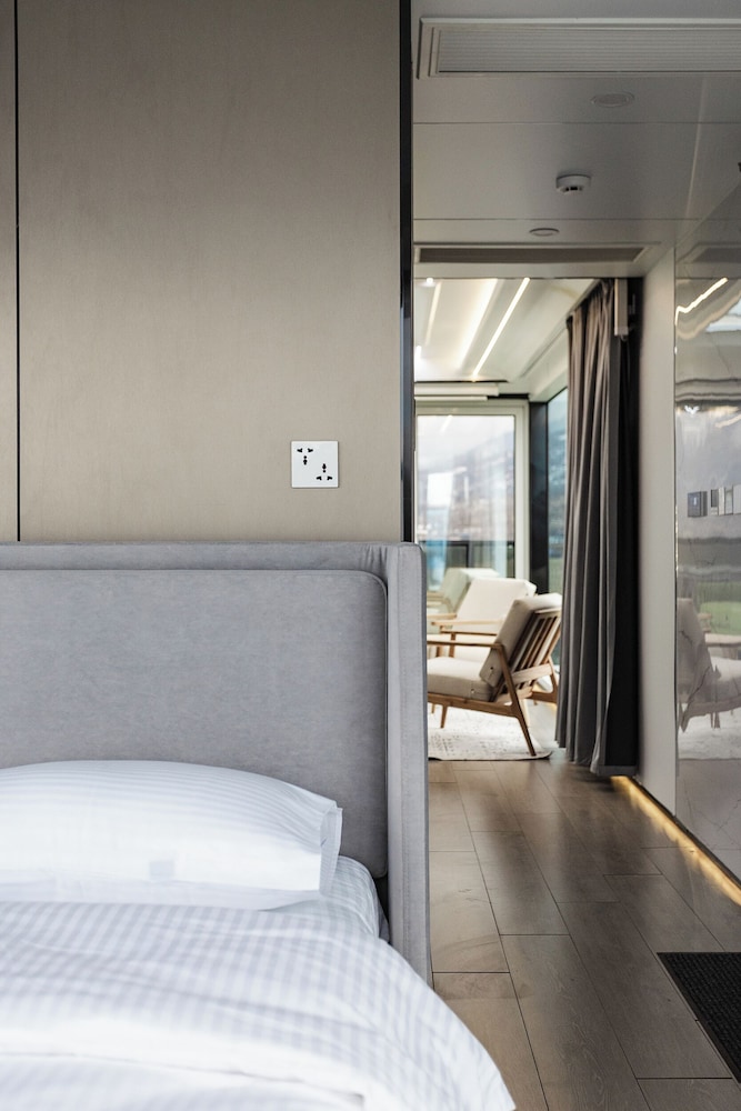 ZVEZDNAYA Eco Hotel 18/48