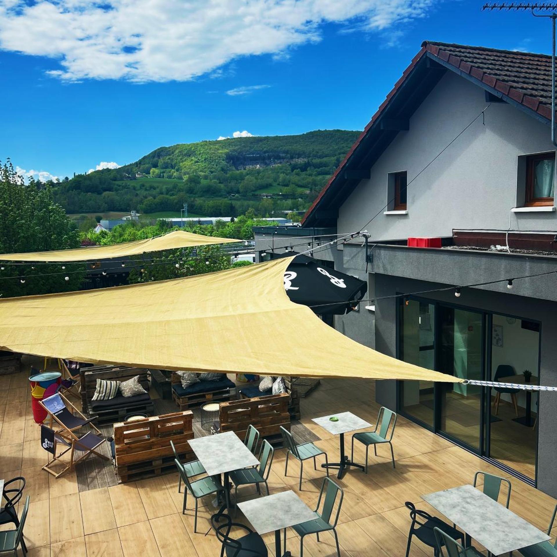 P'TIT DEJ-HOTEL ANNECY NORD 43/48